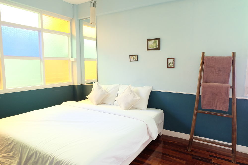 อยู่ดี โคซี เบดแอนด์เบรคฟาสต์ Hotel เชียงใหม่ ภายนอก รูปภาพ