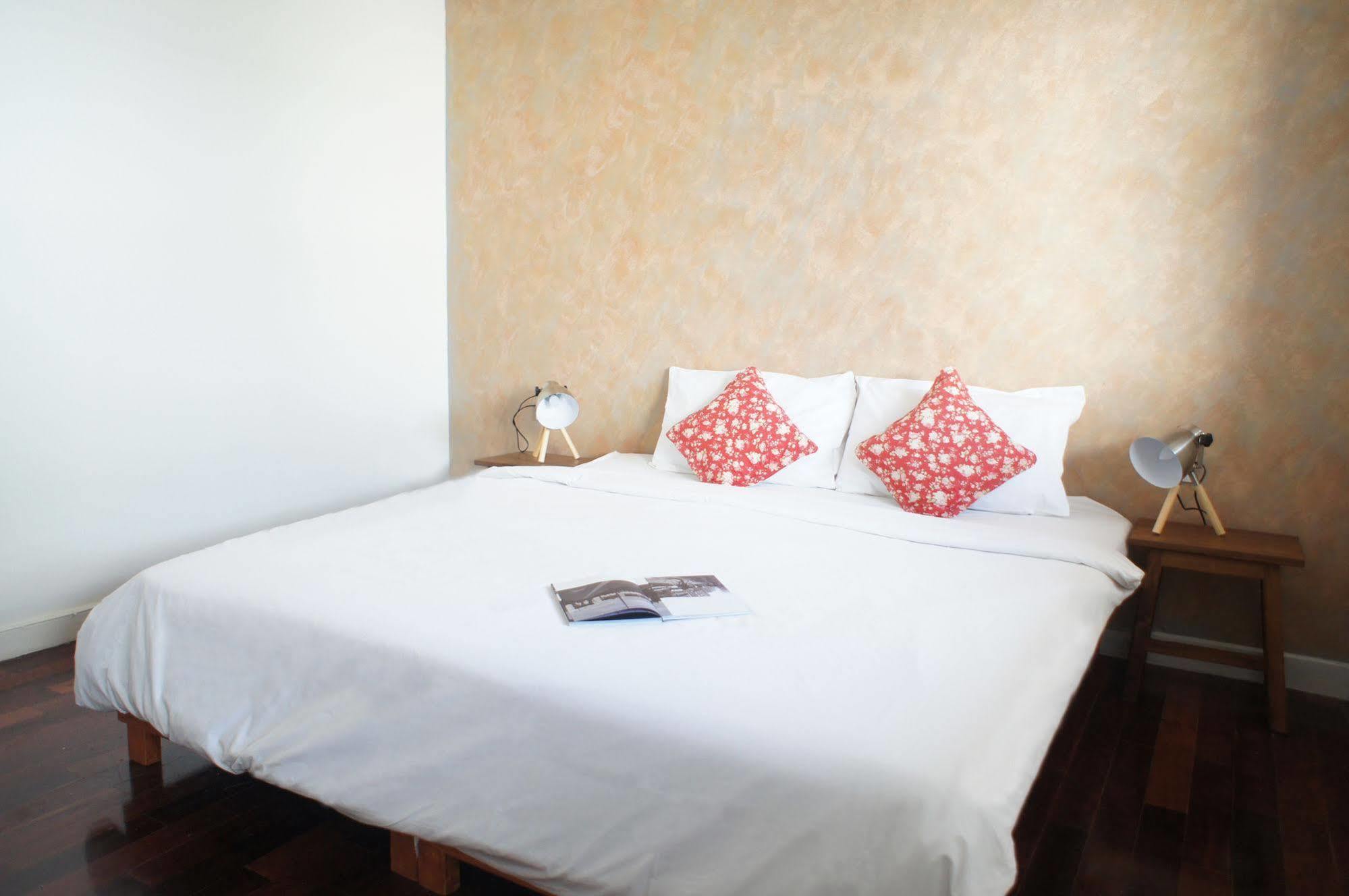 อยู่ดี โคซี เบดแอนด์เบรคฟาสต์ Hotel เชียงใหม่ ภายนอก รูปภาพ